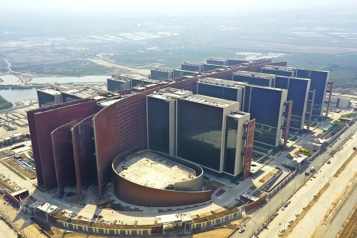 Aerial view of the Surat Diamond Bourse, a row of large connected office towers